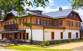 Rejviz 1 Hotel & Spa